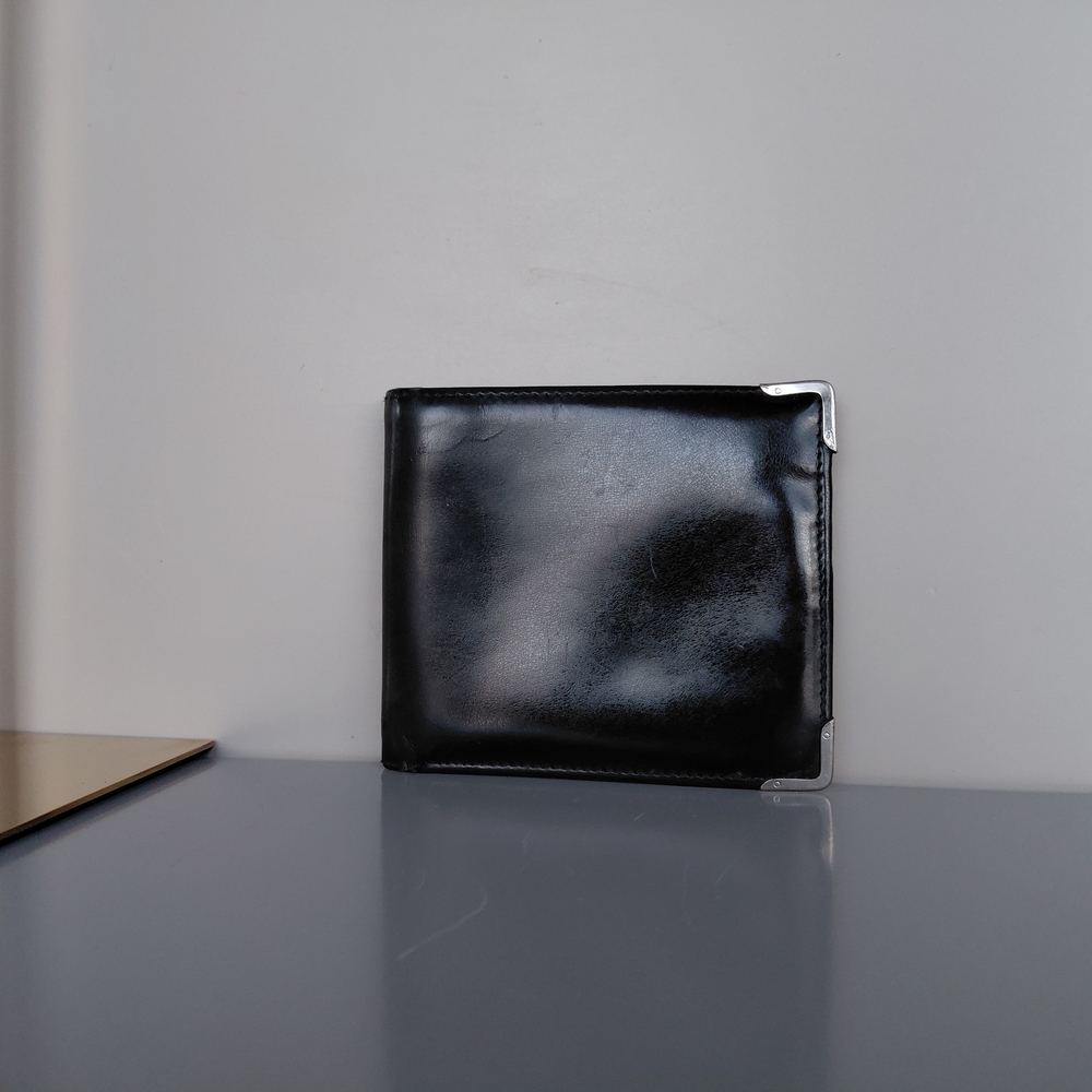 Gucci Black Leather Wallet with Silver Accents